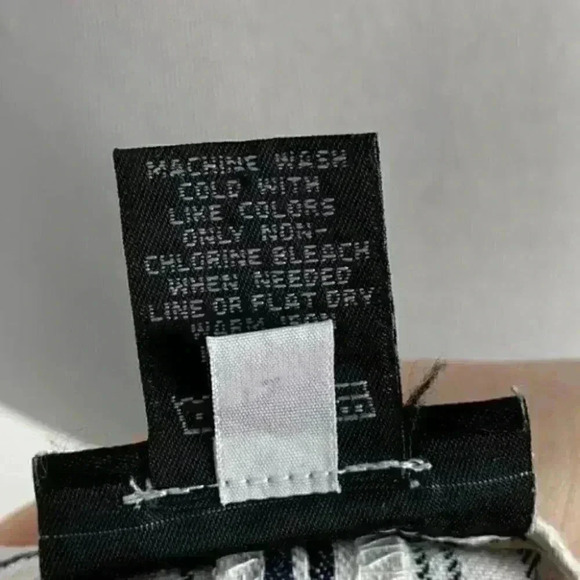 Express skirt size 1/2 black white striped pencil - Picture 8 of 9